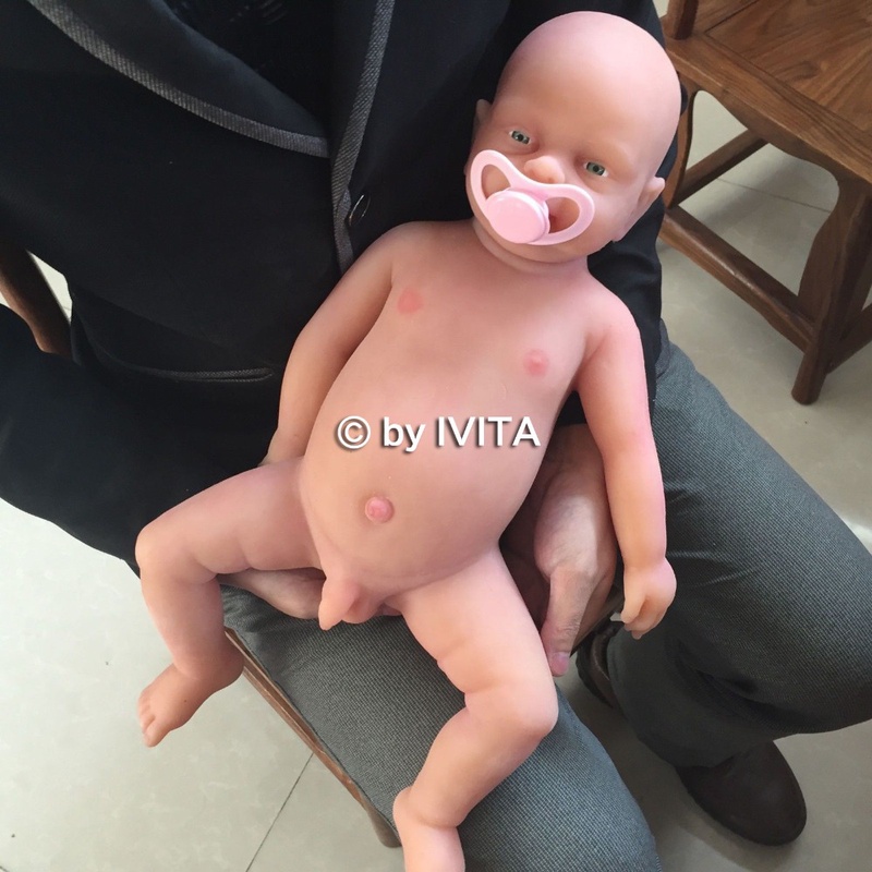 IVITA FULL BODY SILICONE Reborn Baby Boy Doll Kid Toys Baby Lifelike With Clothes Take a Baby Bottle 18