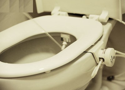 Smart WC Bidet Aufsatz non electric bei Platzmangel für Intimpflege Intimhygiene