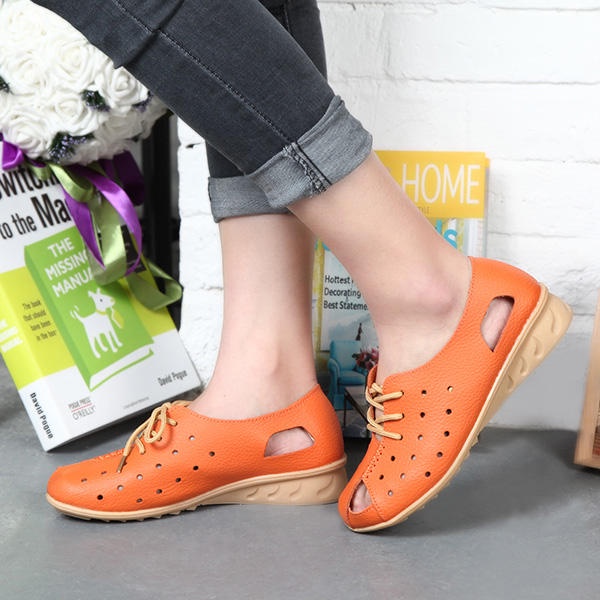 Women Hollow Out Comfortable Leather Casual Low Heel Flats Breathable Soft Flat Shoes