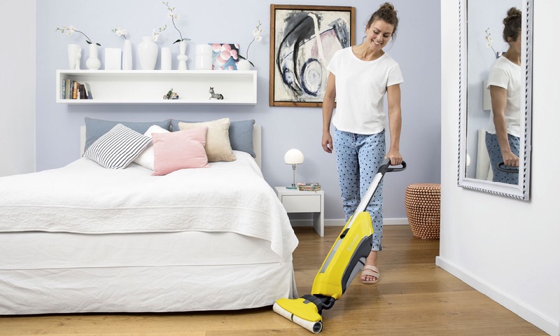 שוטף/מקרצף רצפות אלחוטי Karcher Parquet FC5 Cordless Premium - אחריות יבואן רשמי על ידי דן שלדן