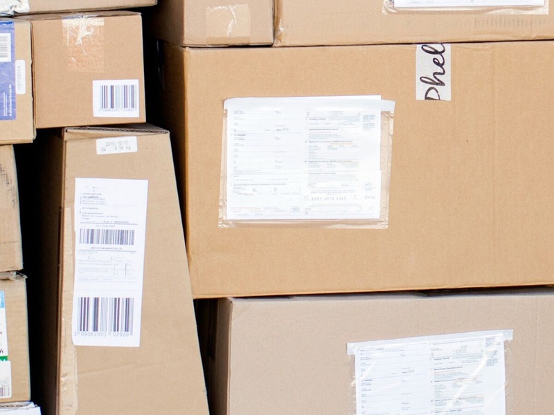 China Suspects Kids’ Clothing Deliveries Are Spreading Covid - Bloomberg