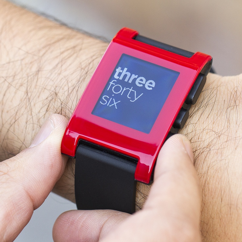 Pebble Smartwatch - Massdrop