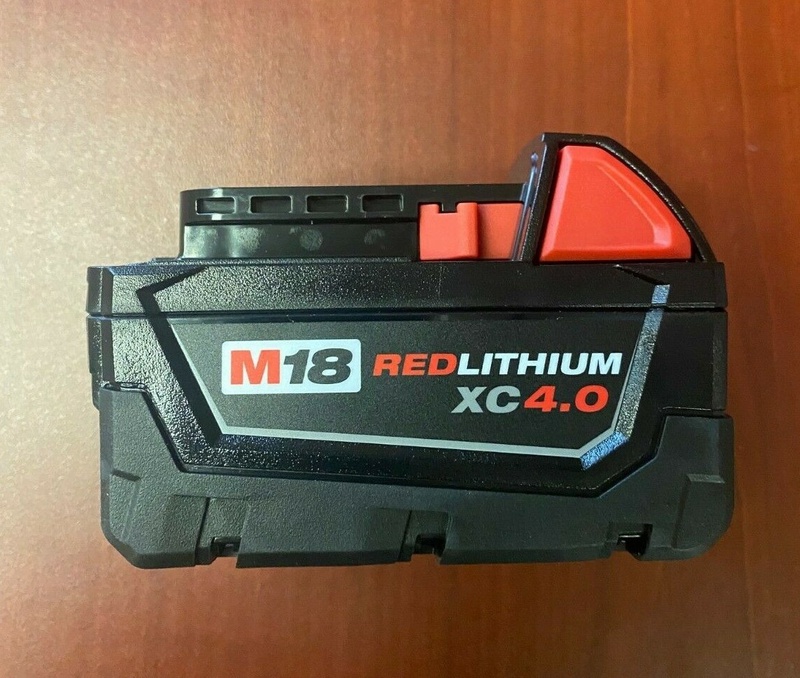 (1) GENUINE M18 Milwaukee 48-11-1840 4.0 AH Extended Capacity Battery 18 Volt