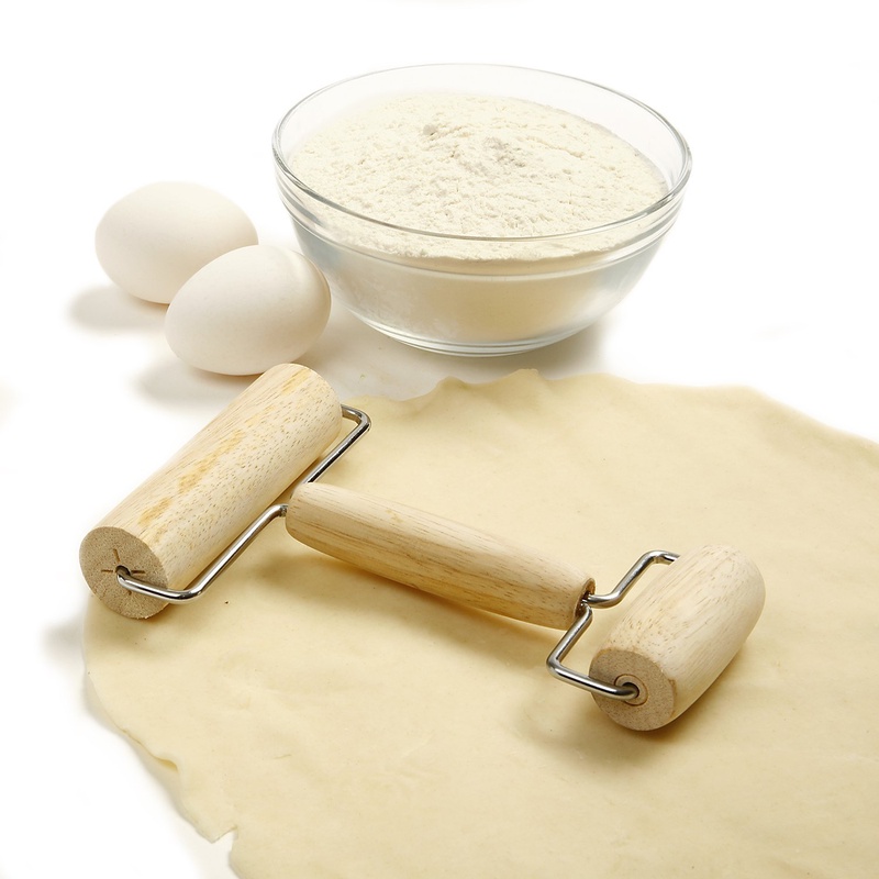 Amazon.com: Norpro Wood Pastry/Pizza Roller: Pizza Cutters: Kitchen & Dining