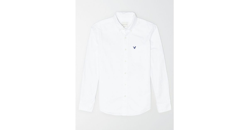 חולצה מכופתרת עם כיס ולוגו Classic Fit / גברים - לבן - AMERICAN EAGLE - TERMINAL X
