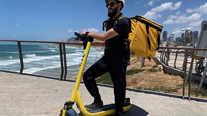 וולט לעסקים קטנים: הקורקינט שיביא לכם הכל | טיים אאוט