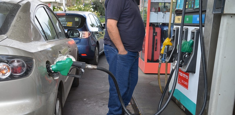 בשורה לנהגים: המחיר לליטר דלק יורד בחדות - גלובס